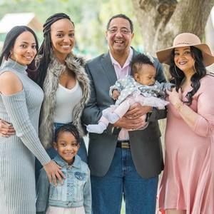 Meet your Posher, Lorin